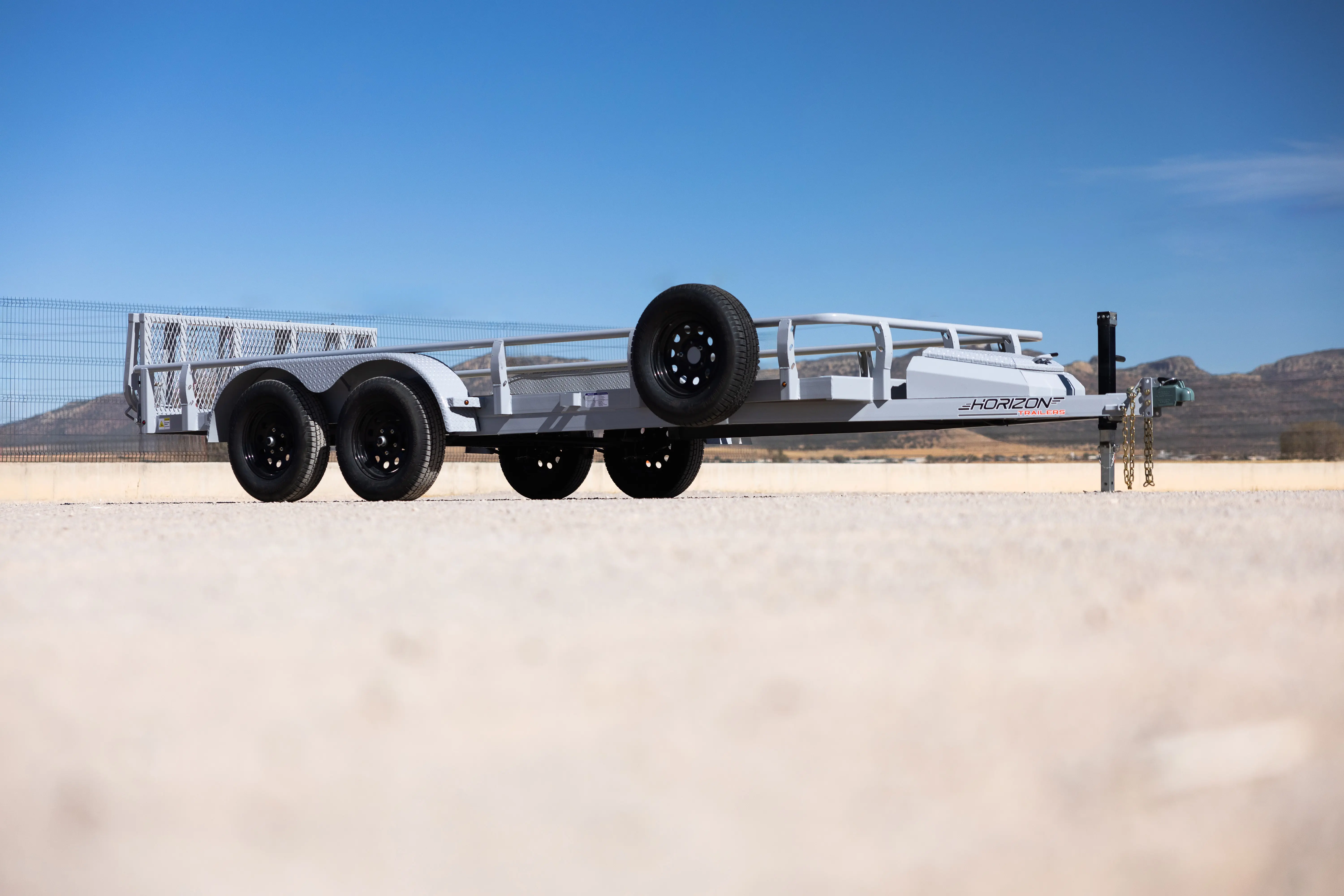 horizon trailers img